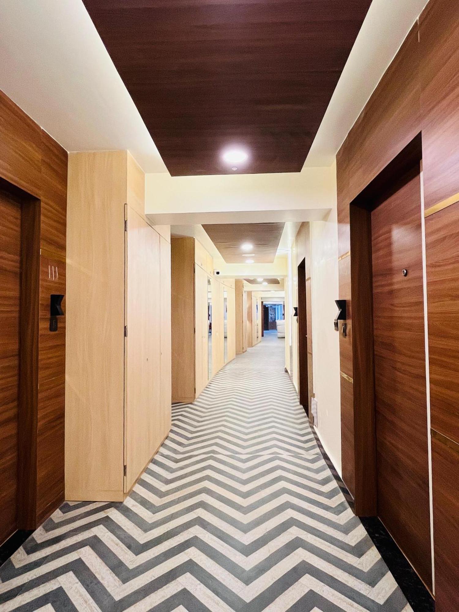 Luxury Stay At Hotel Broadway Boutique Mall Road Chowrasta Near Mahakal Temple دارجيلنغ المظهر الخارجي الصورة